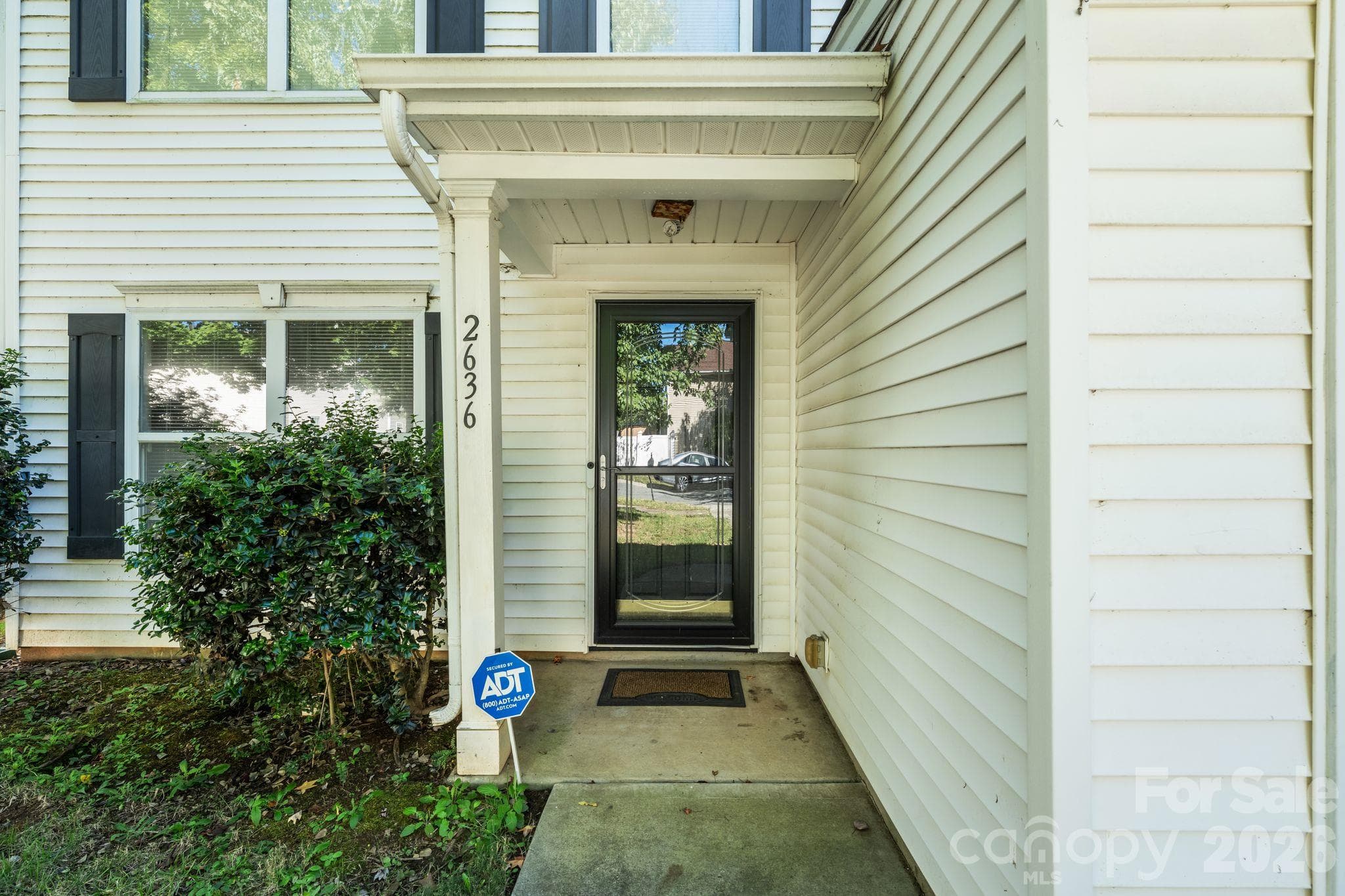 Single Family Residence at 2636 Cochrane Drive, Charlotte, photo 2 of 28