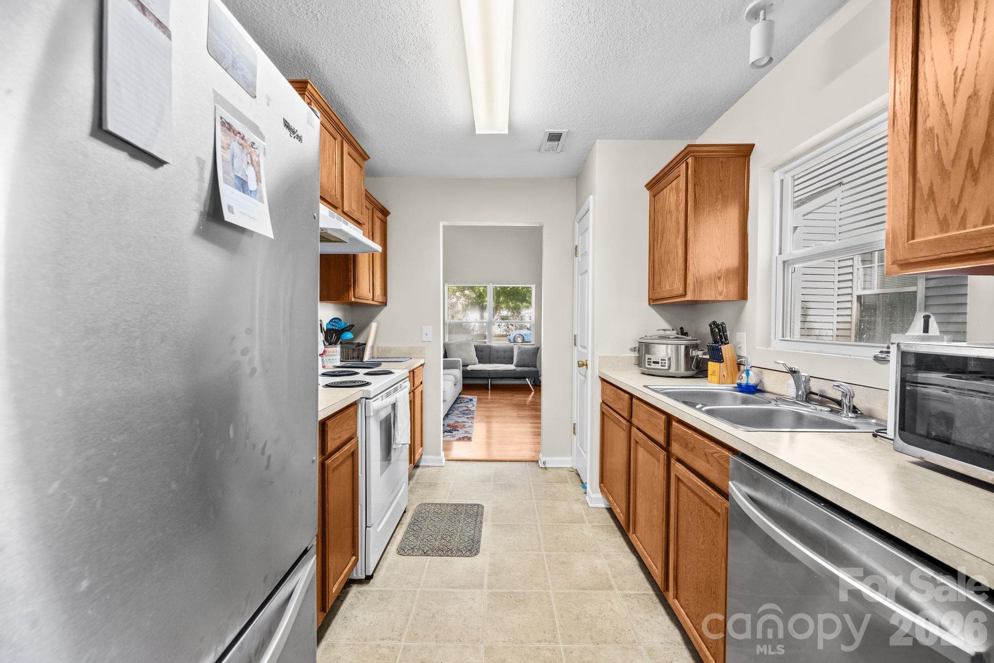 Single Family Residence at 2636 Cochrane Drive, Charlotte, photo 6 of 28