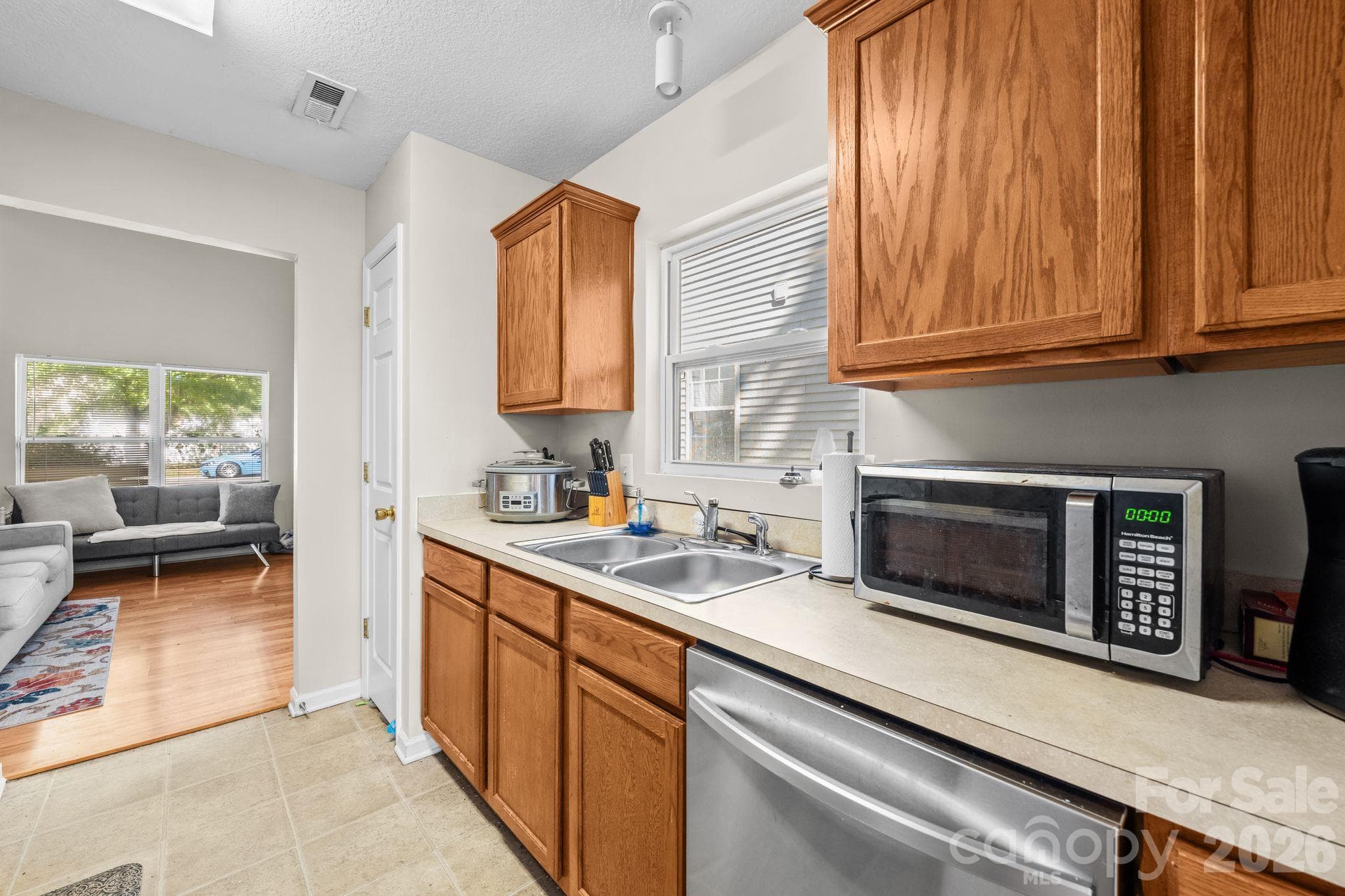 Single Family Residence at 2636 Cochrane Drive, Charlotte, photo 7 of 28