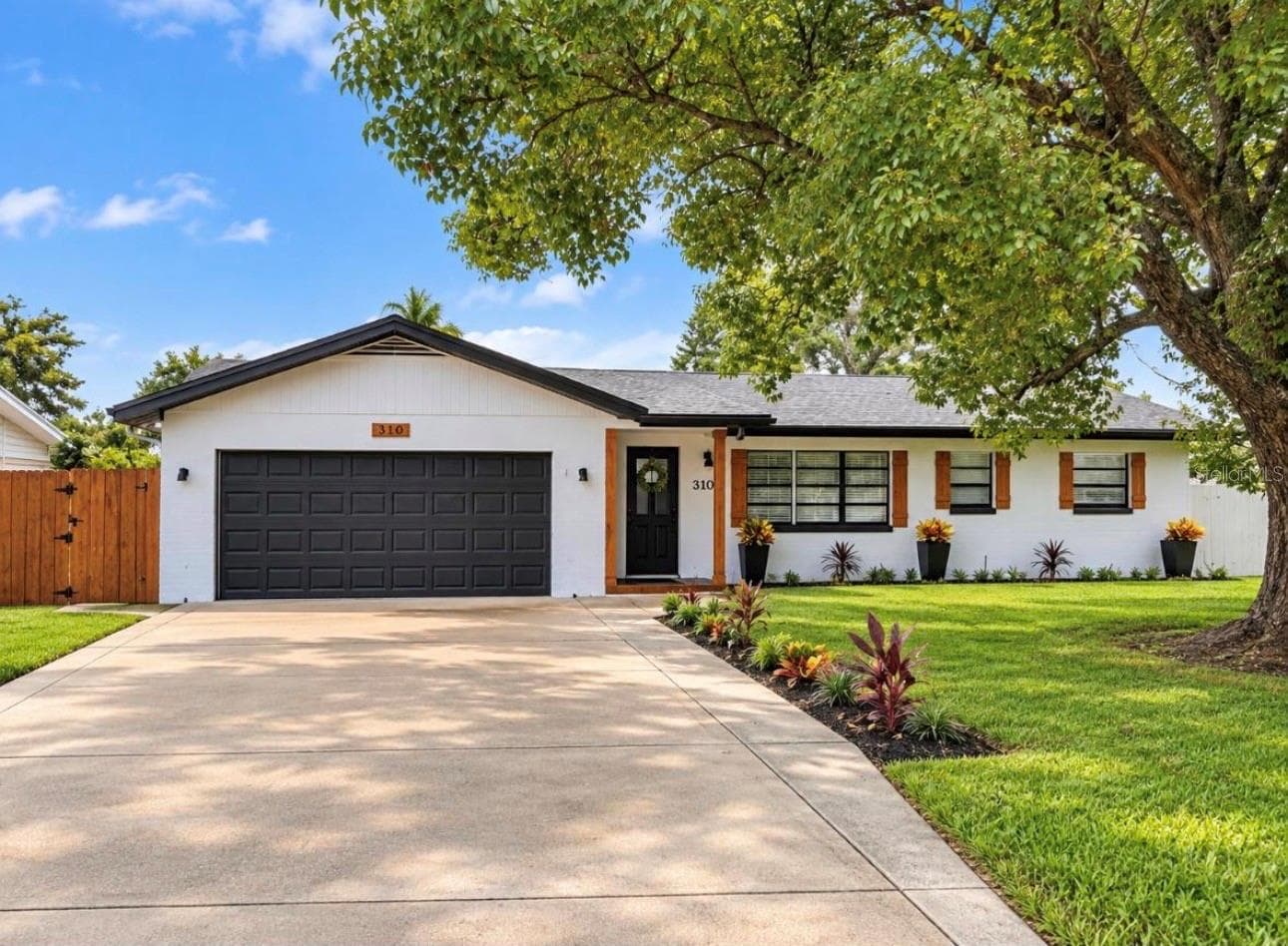 Single Family Residence at 3101 FLOWERTREE RD, BELLE ISLE, photo 56 of 65