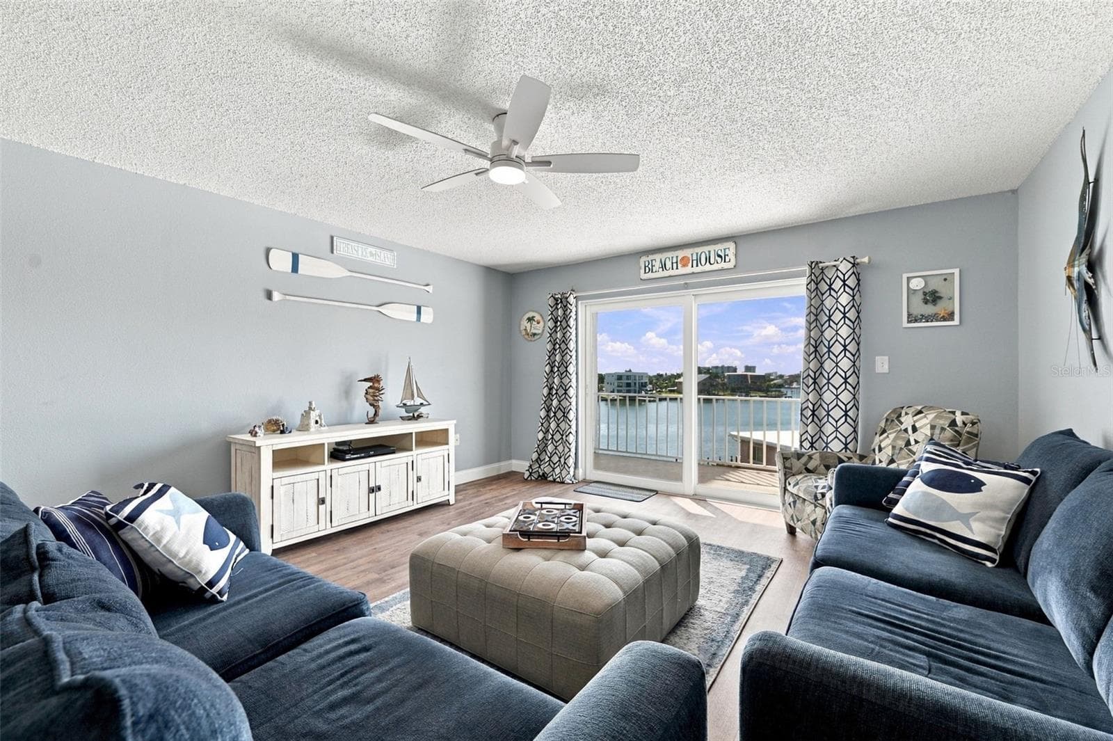 Condominium at 285 107TH AVE #407, TREASURE ISLAND, photo 6 of 38