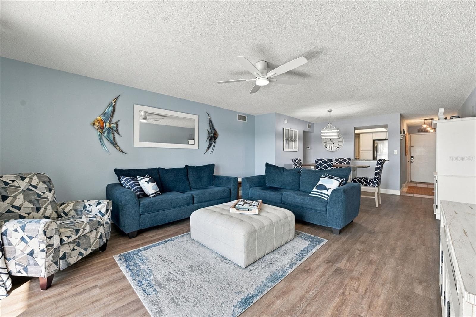 Condominium at 285 107TH AVE #407, TREASURE ISLAND, photo 9 of 38