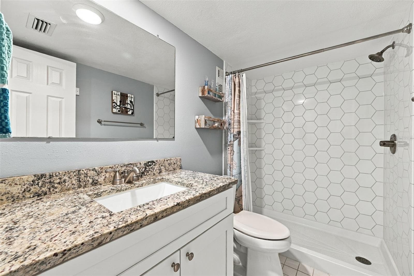 Bathroom Two - 285 107TH AVE #407, TREASURE ISLAND