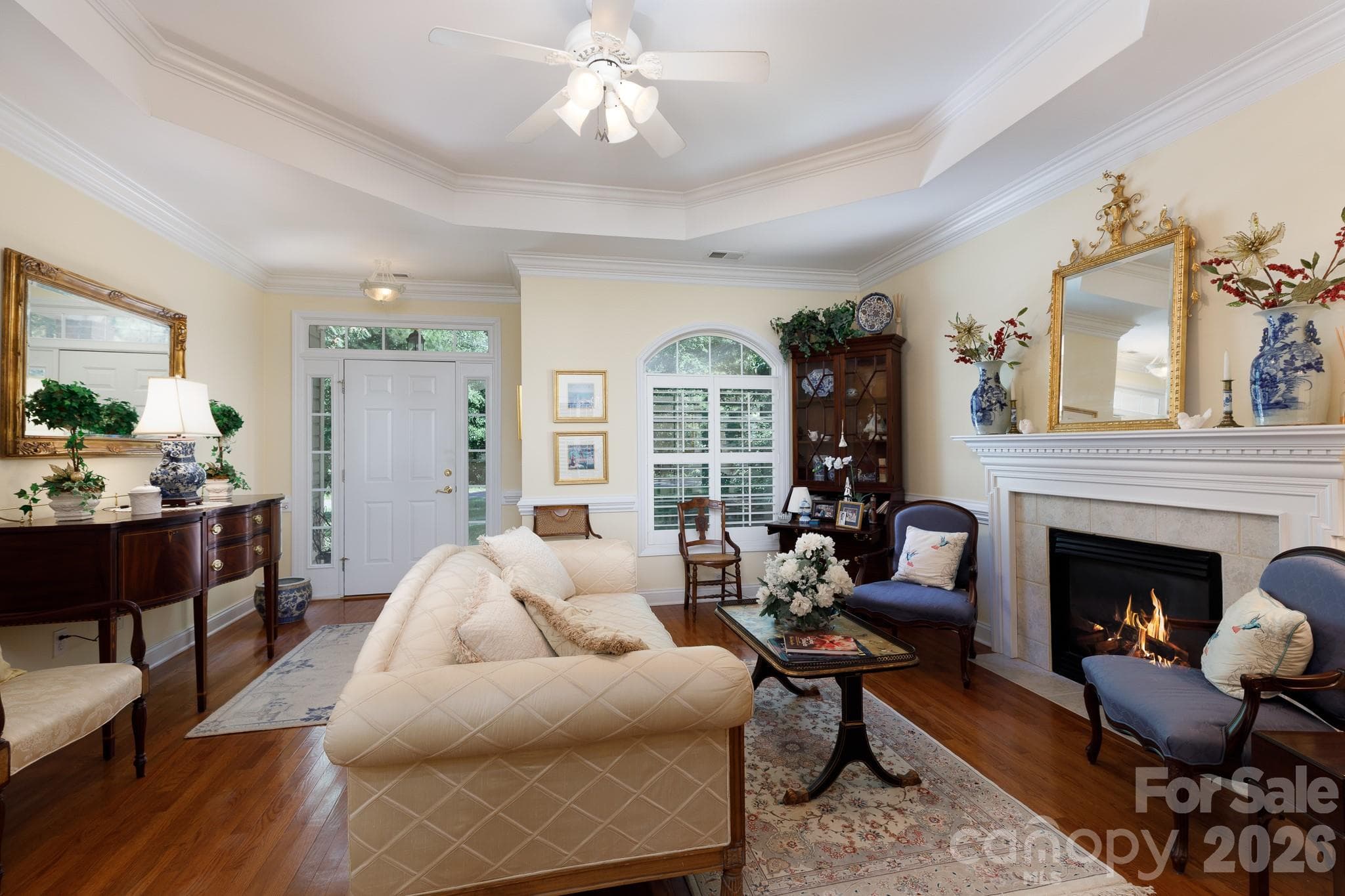 Single Family Residence at 952 Lake Club Drive, Rock Hill, photo 6 of 33