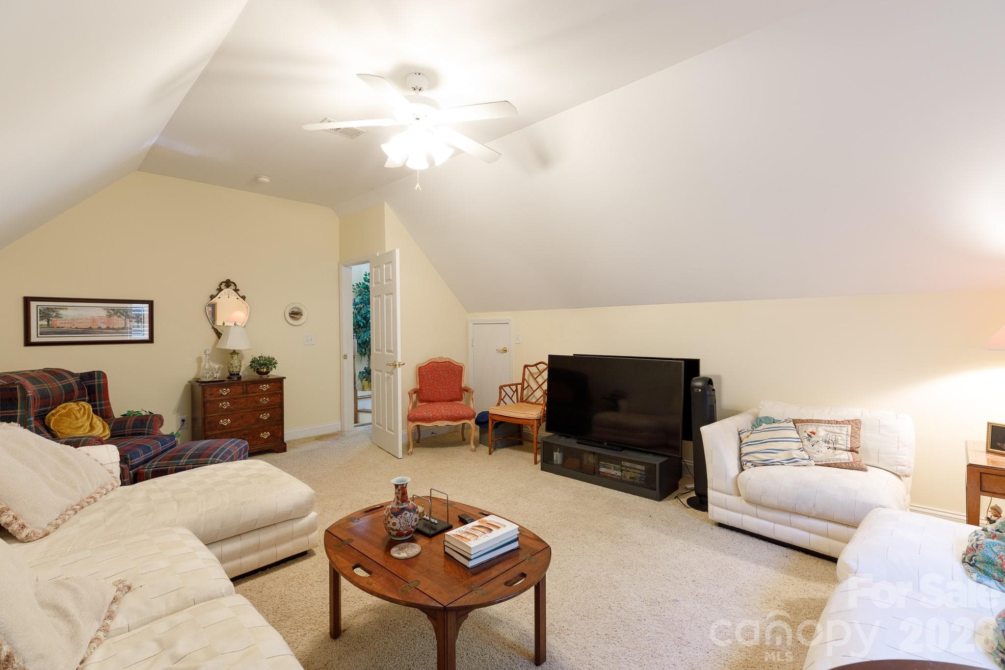 Single Family Residence at 952 Lake Club Drive, Rock Hill, photo 21 of 33