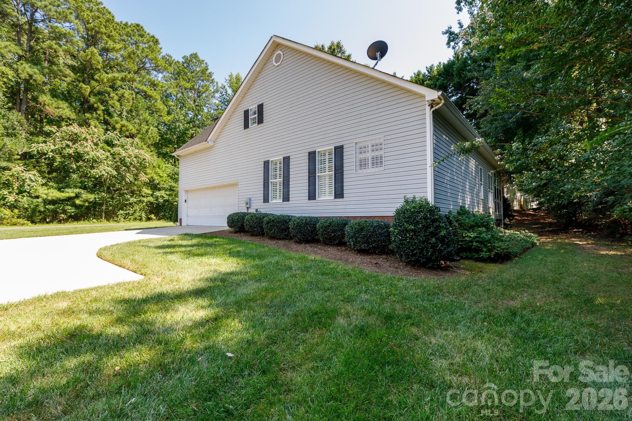 Single Family Residence at 952 Lake Club Drive, Rock Hill, photo 26 of 33
