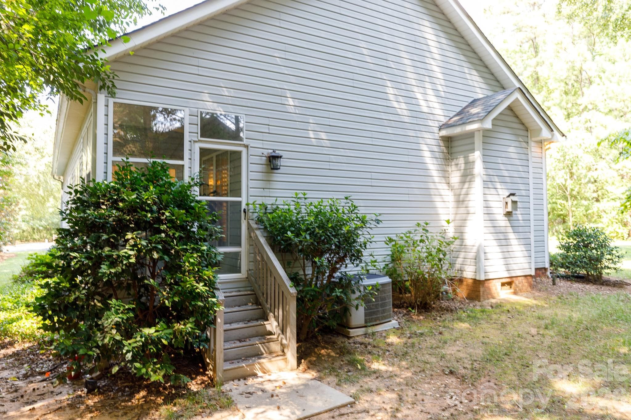 Single Family Residence at 952 Lake Club Drive, Rock Hill, photo 27 of 33