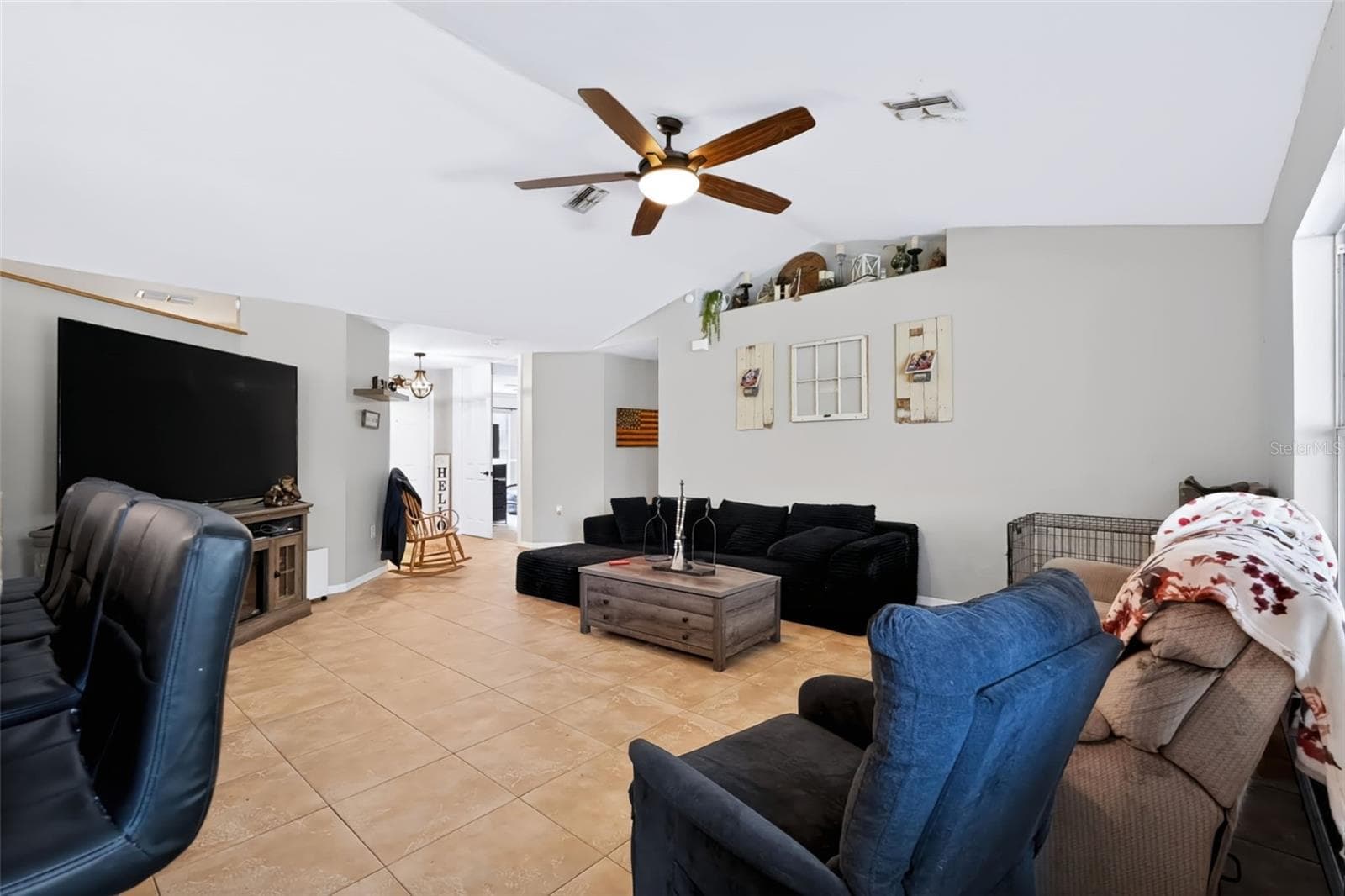 Single Family Residence at 11009 THORNBERRY DR, SPRING HILL, photo 4 of 42