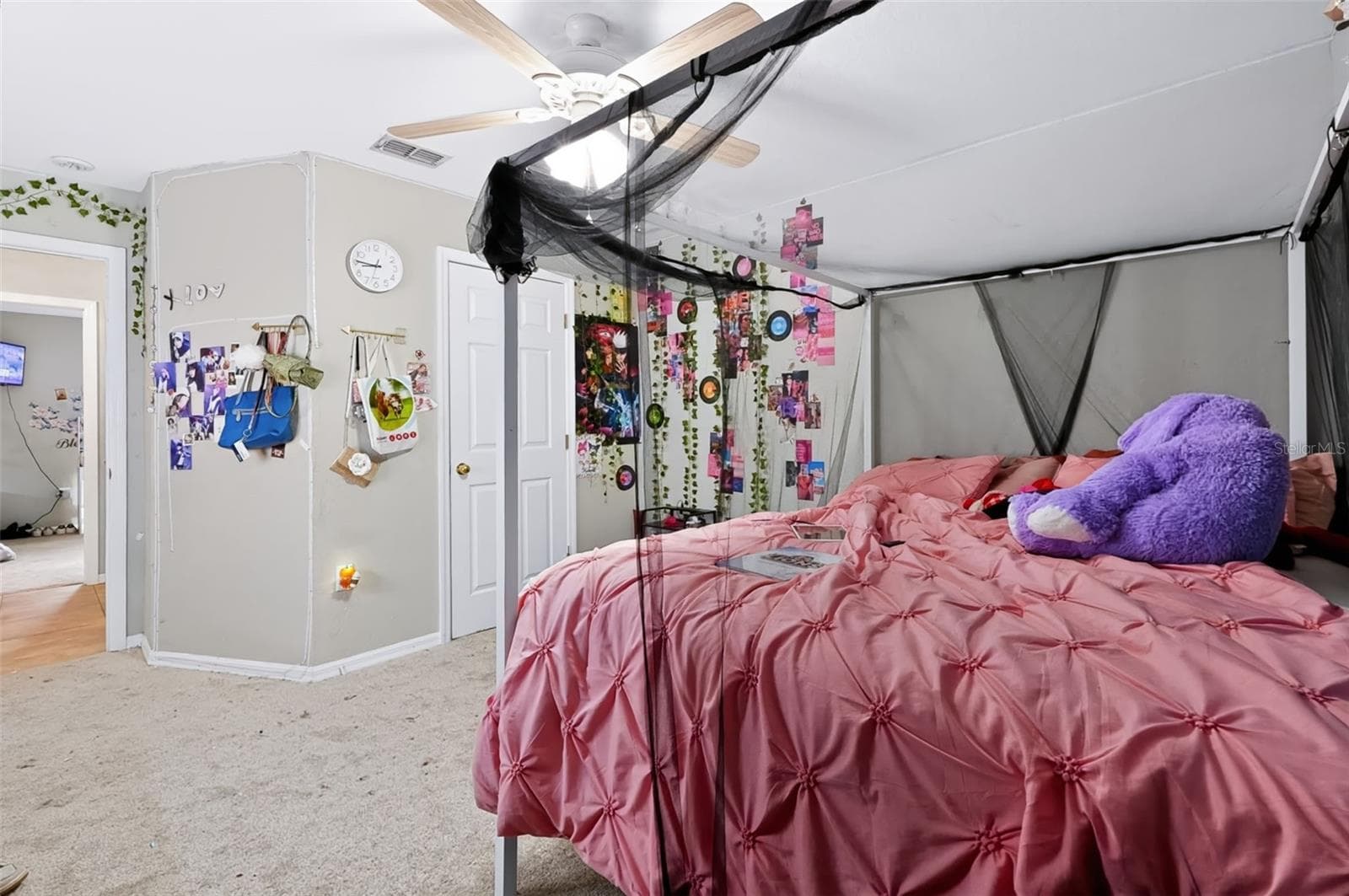 Single Family Residence at 11009 THORNBERRY DR, SPRING HILL, photo 23 of 42
