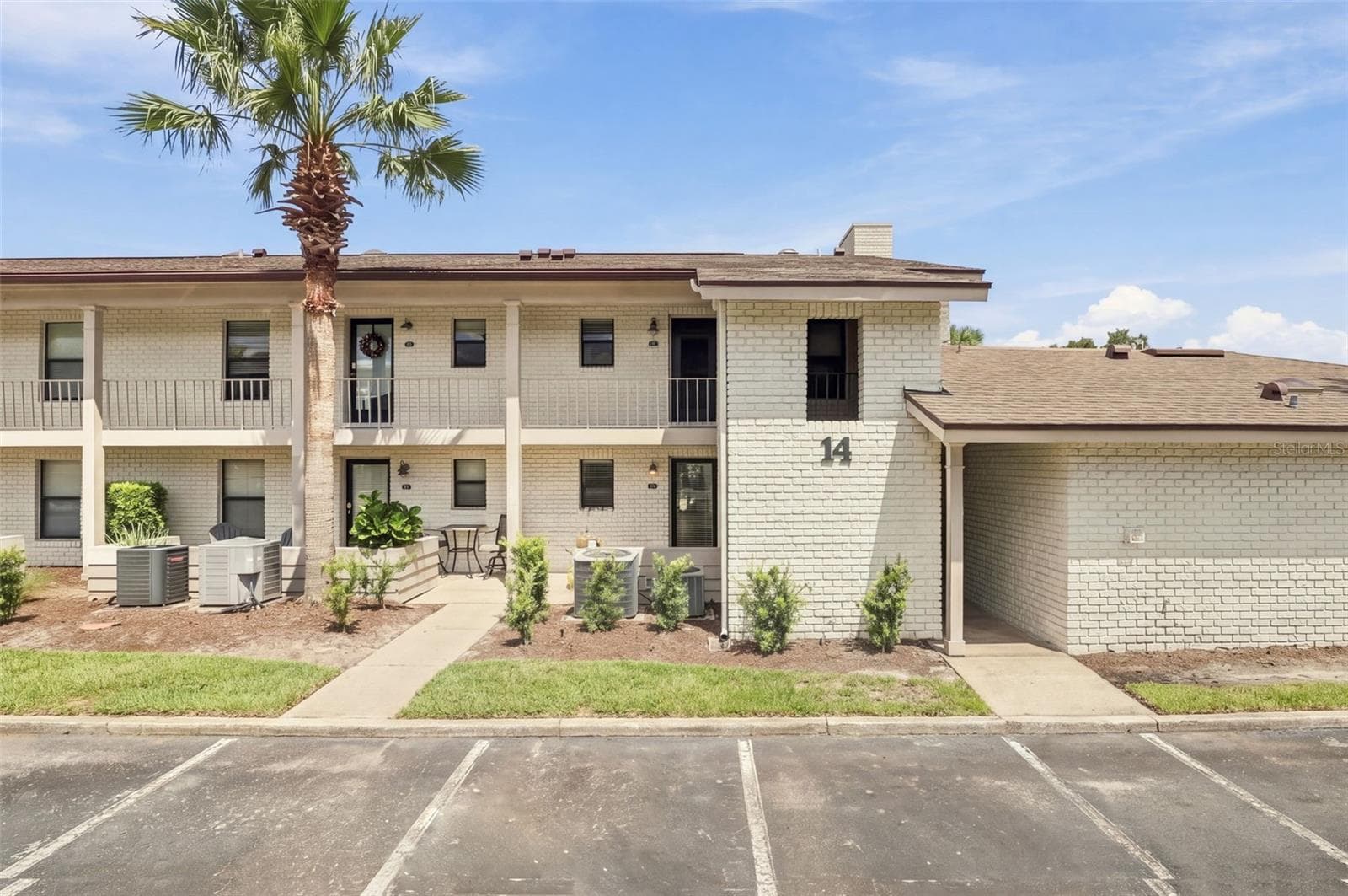 3124 PLAZA TERRACE DR #3124