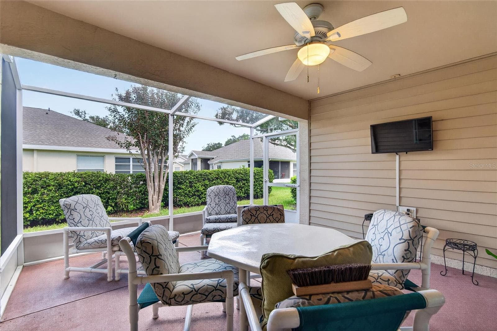 Condominium at 2433 NEW HAVEN CIR, SUN CITY CENTER, photo 37 of 40