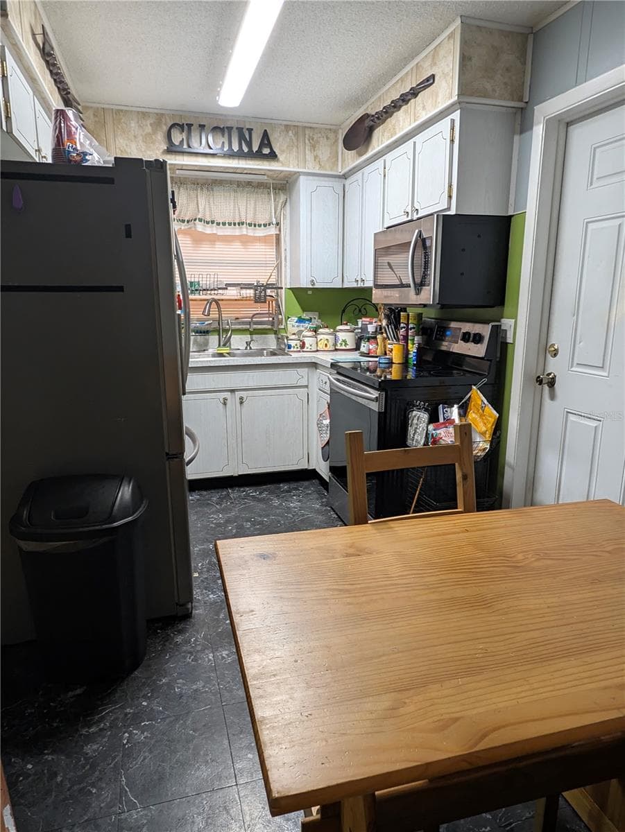 Kitchen, stainless appliances - 3545 3RD AVE N, ST PETERSBURG