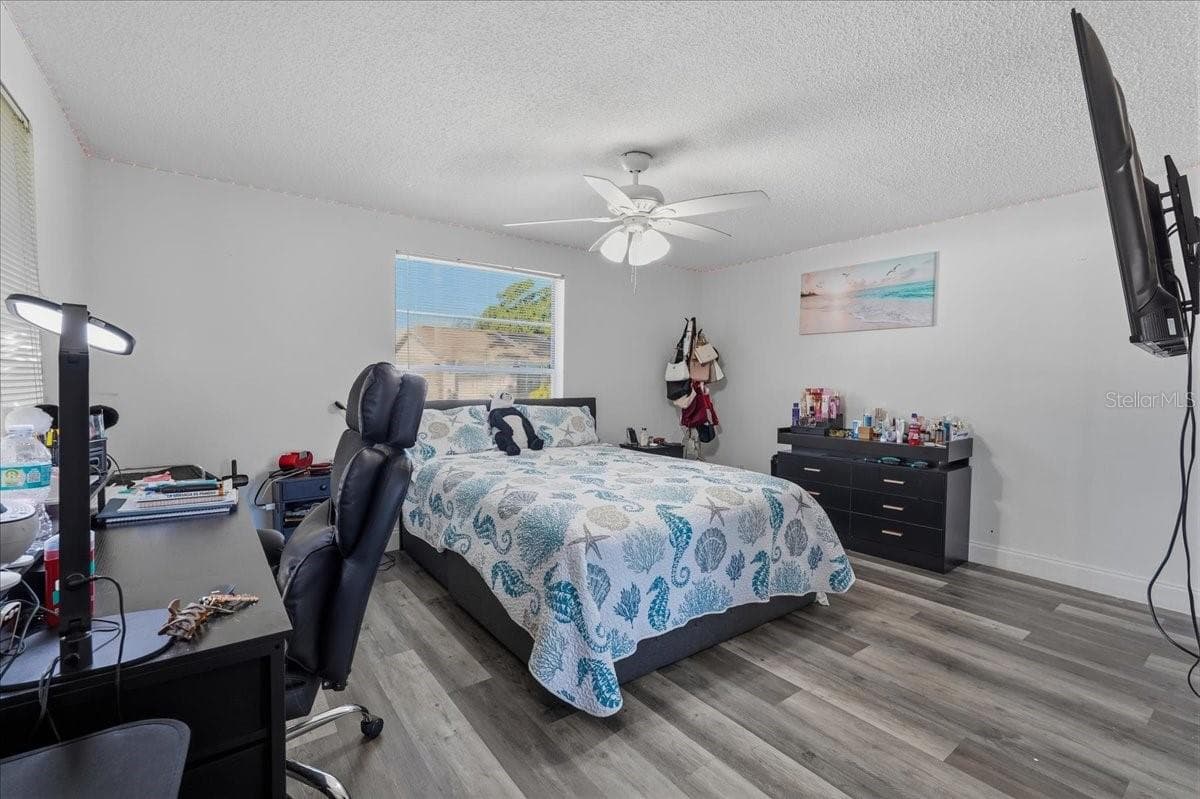 Single Family Residence at 7603 WOODLAND OAKS CT, TAMPA, photo 25 of 58