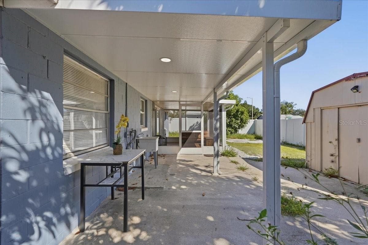 Single Family Residence at 7603 WOODLAND OAKS CT, TAMPA, photo 29 of 58