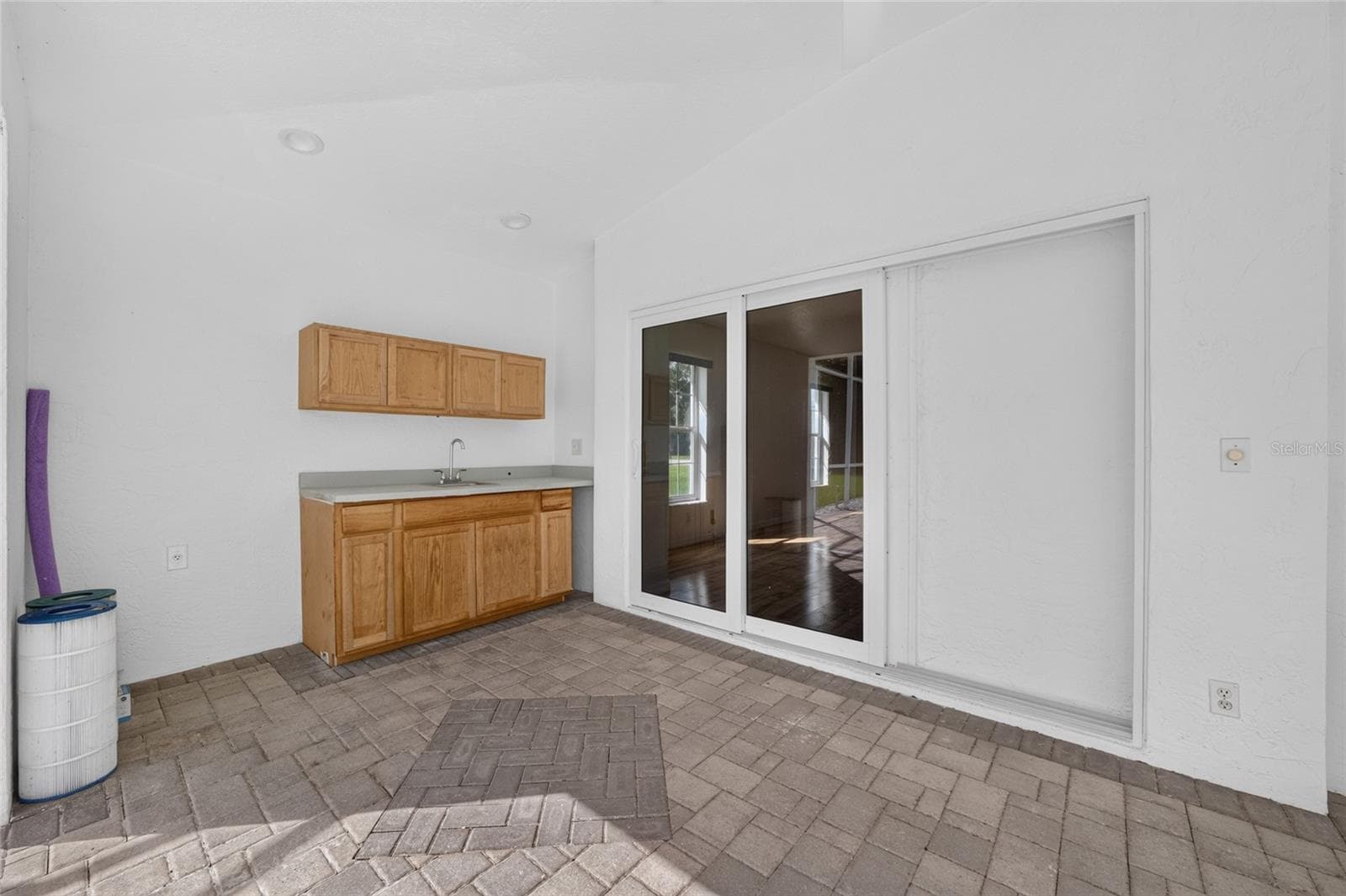 Upgraded Sliding glass doors to the back patio - 7558 SW 103RD LOOP, OCALA