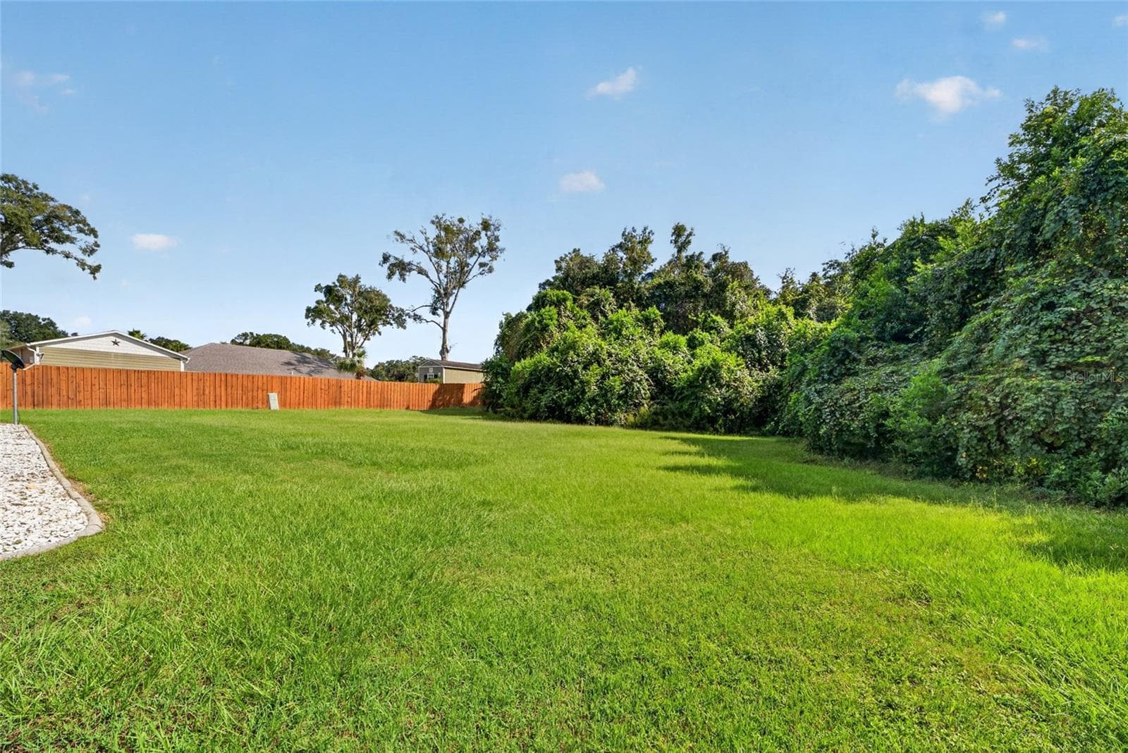 Large Back yard that has room for hobbies, a shed or anything you can imagine - 7558 SW 103RD LOOP, OCALA