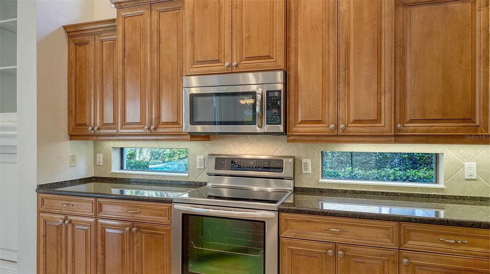 Single Family Residence at 13978 SIENA LOOP, LAKEWOOD RANCH, photo 19 of 65