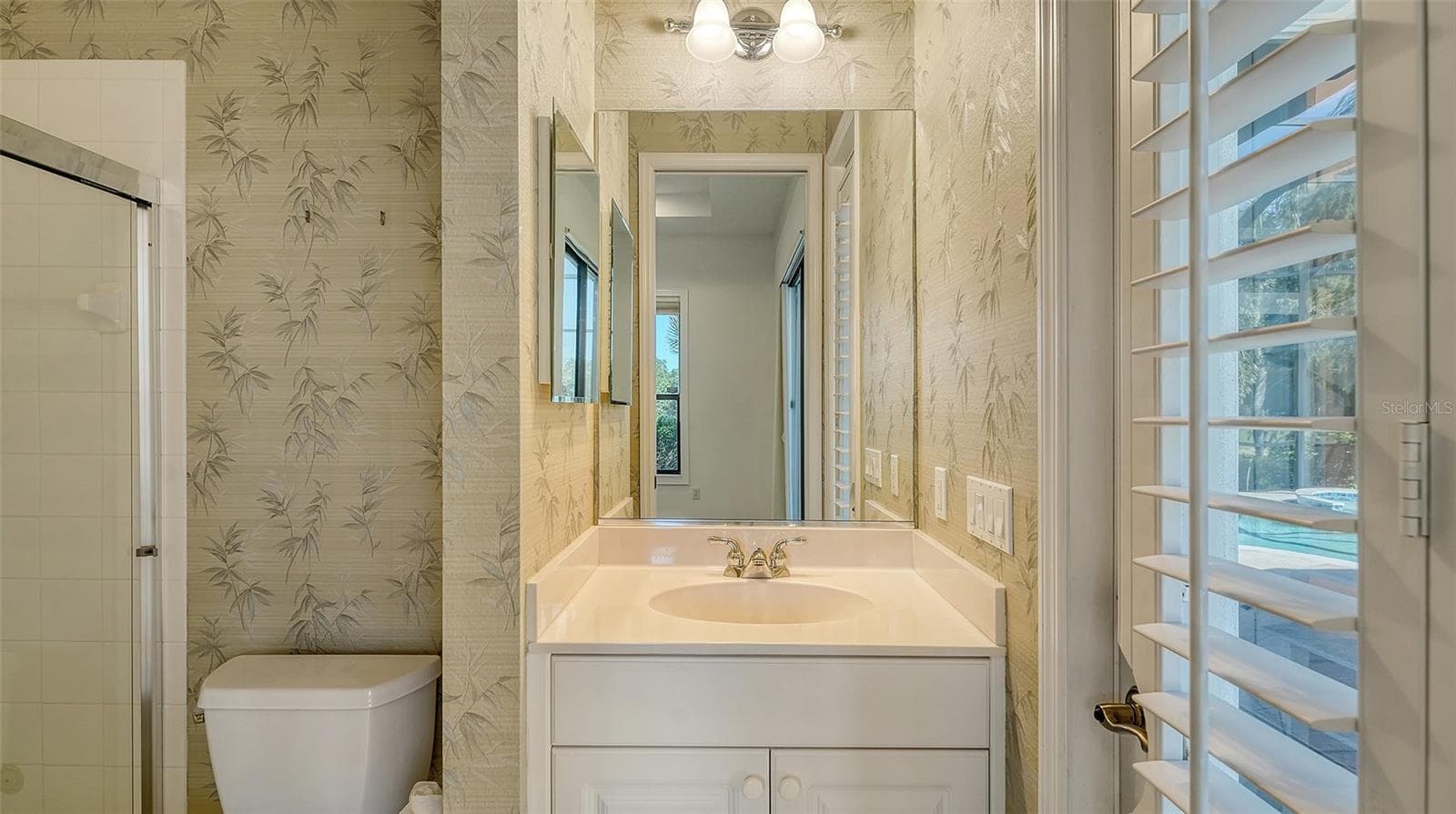 Full bath off of the office - 13978 SIENA LOOP, LAKEWOOD RANCH