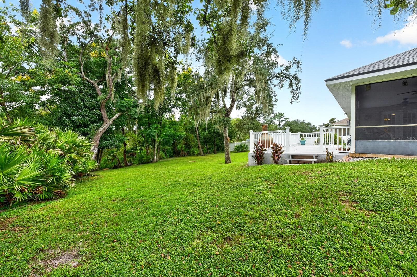 A beautiful backyard and NO HOA gives you the freedom and flexibility to make the property your own. - 2163 NEWMARK DR, DELTONA