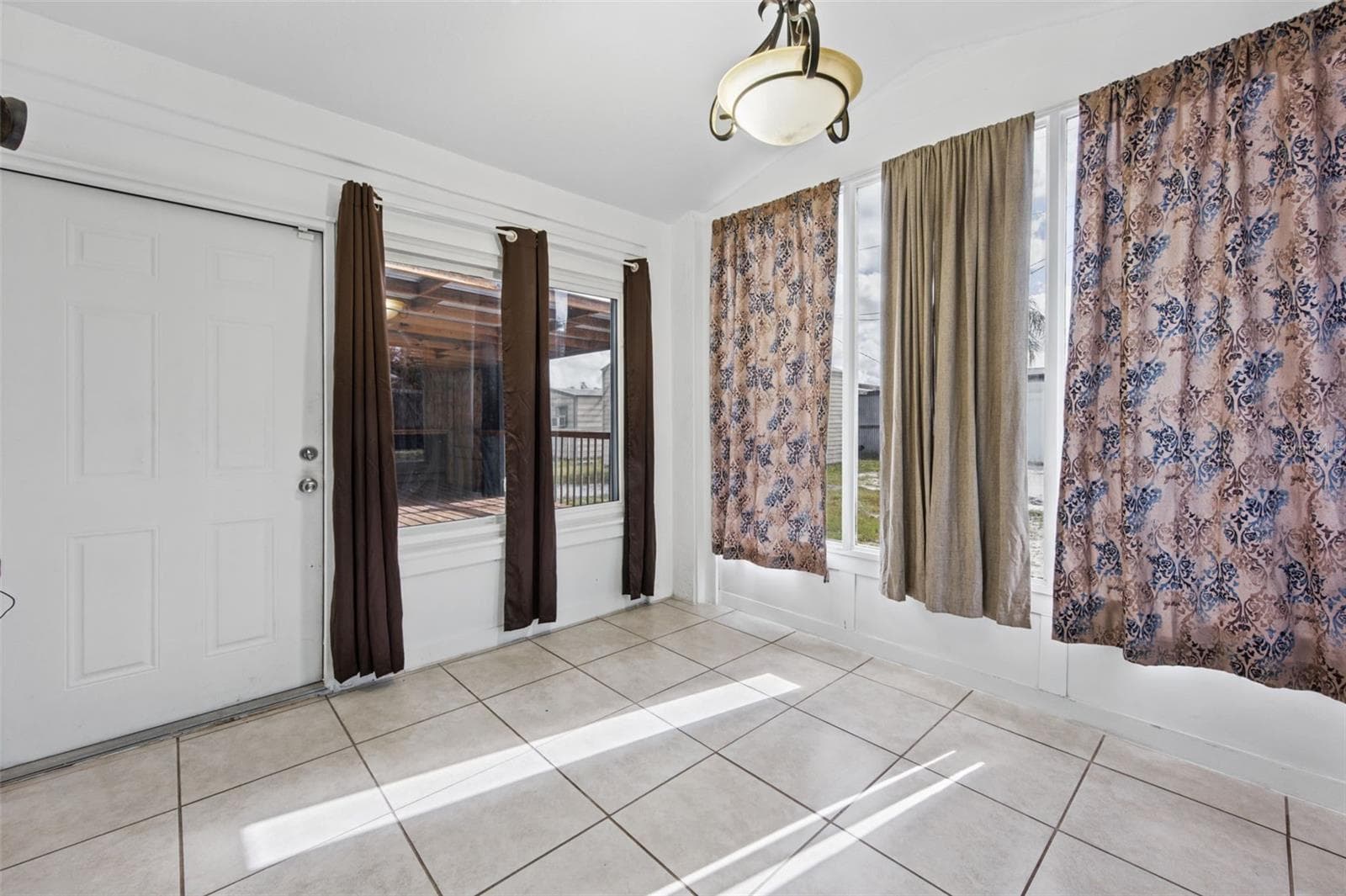 Single Family Residence at 677 SAGAMORE DR, DELTONA, photo 24 of 39