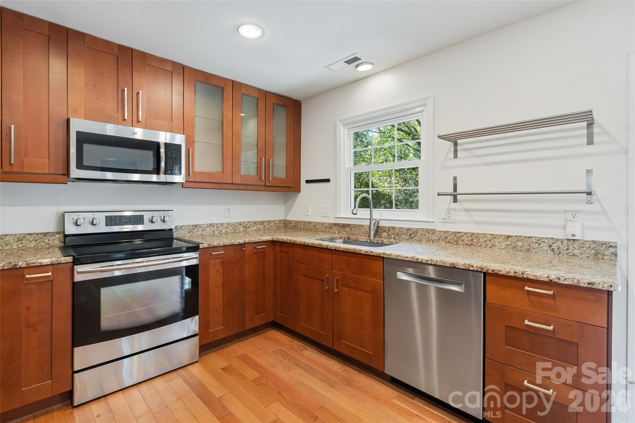 Single Family Residence at 1817 Balfour Lane, Charlotte, photo 11 of 33