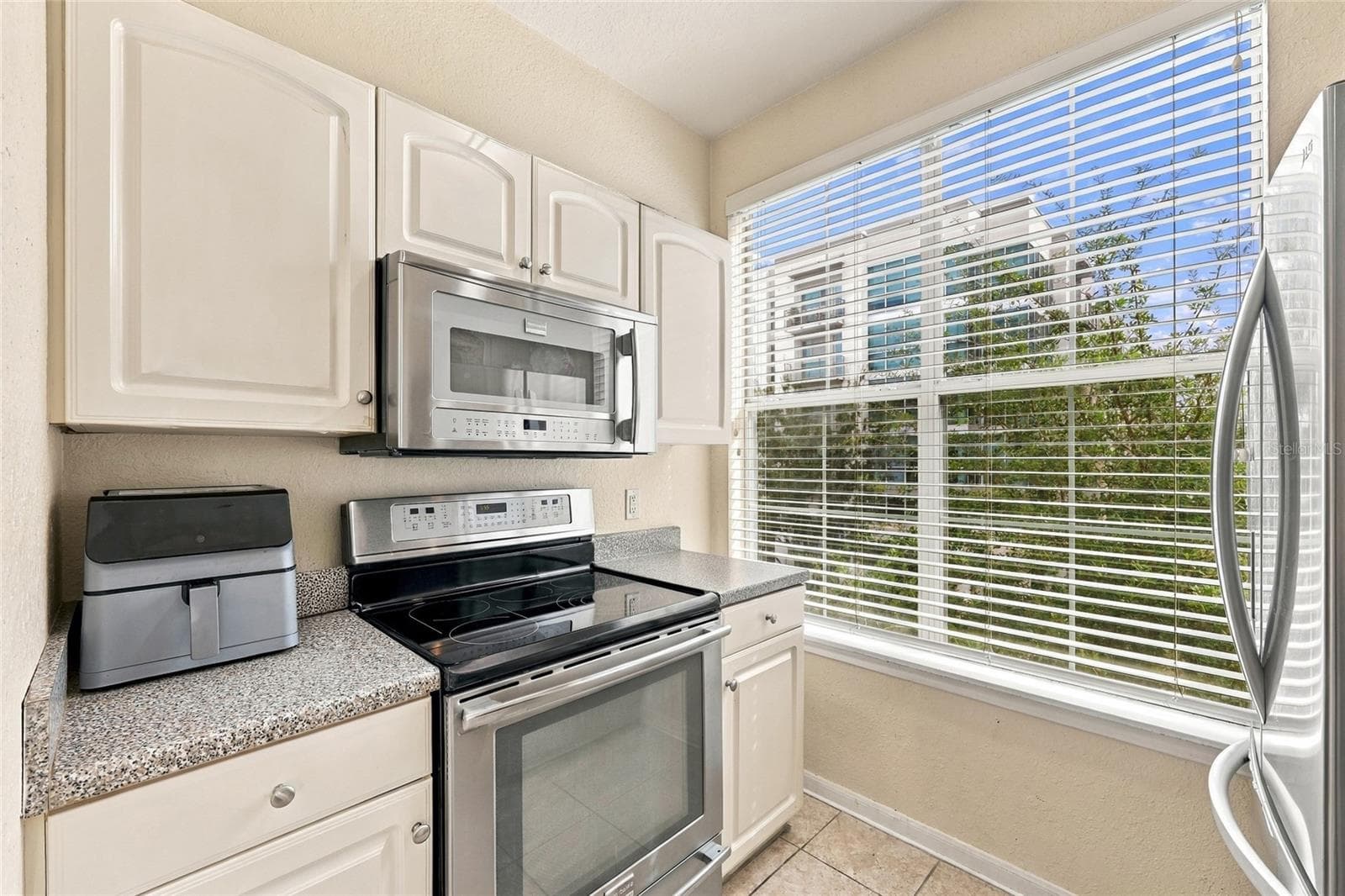 Condominium at 860 N ORANGE AVE #355, ORLANDO, photo 14 of 43