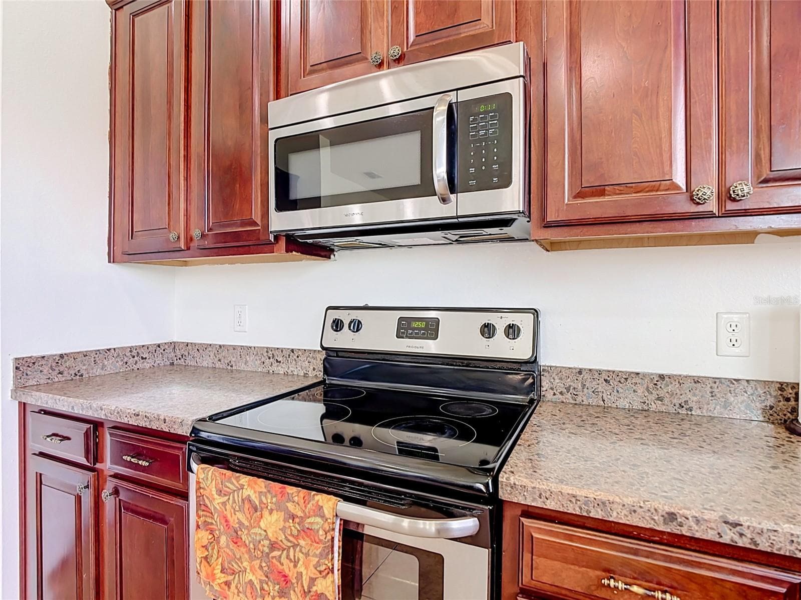 Single Family Residence at 4882 STONE ACRES CIR, ST CLOUD, photo 17 of 44