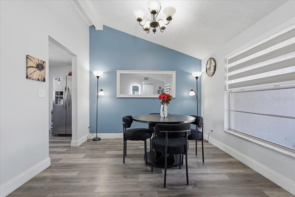 Duplex at 7603 WOODLAND OAKS CT, TAMPA, photo 9 of 56
