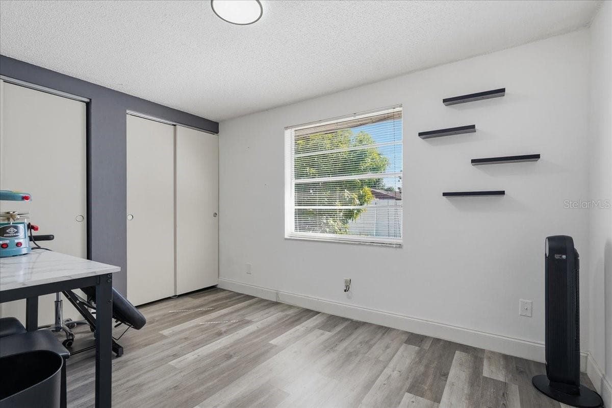 Duplex at 7603 WOODLAND OAKS CT, TAMPA, photo 20 of 56