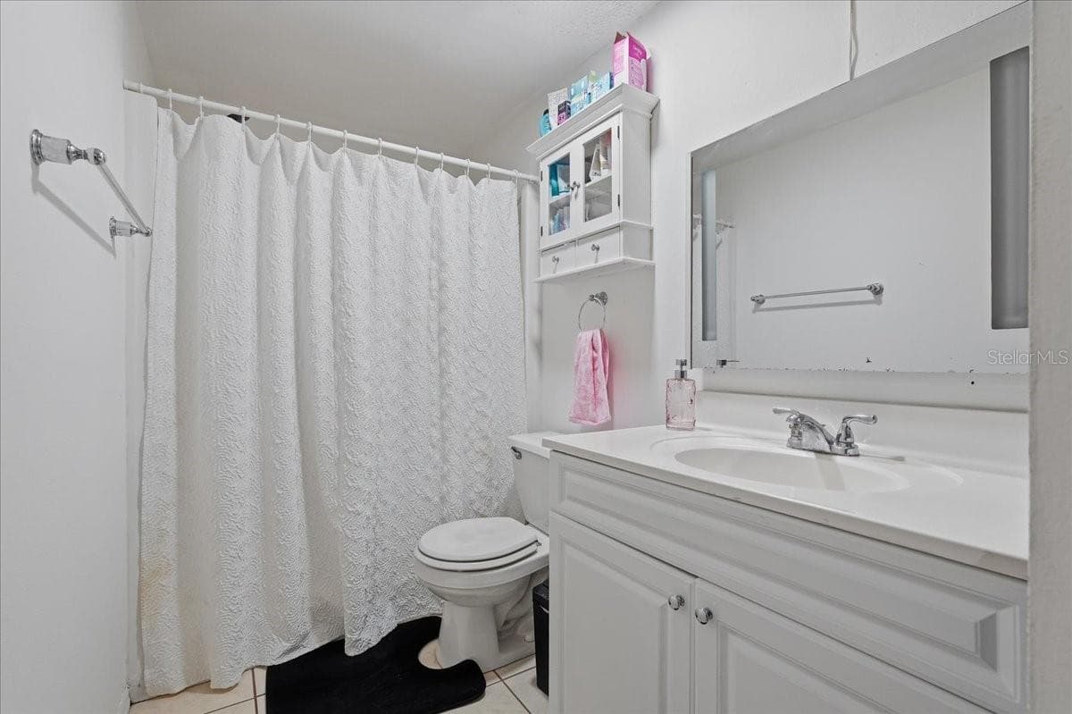 Duplex at 7603 WOODLAND OAKS CT, TAMPA, photo 22 of 56