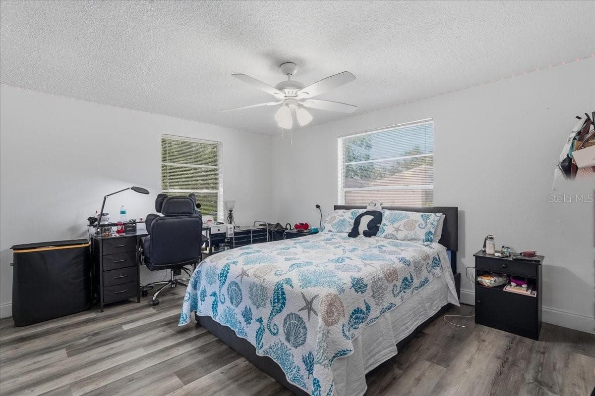 Duplex at 7603 WOODLAND OAKS CT, TAMPA, photo 25 of 56