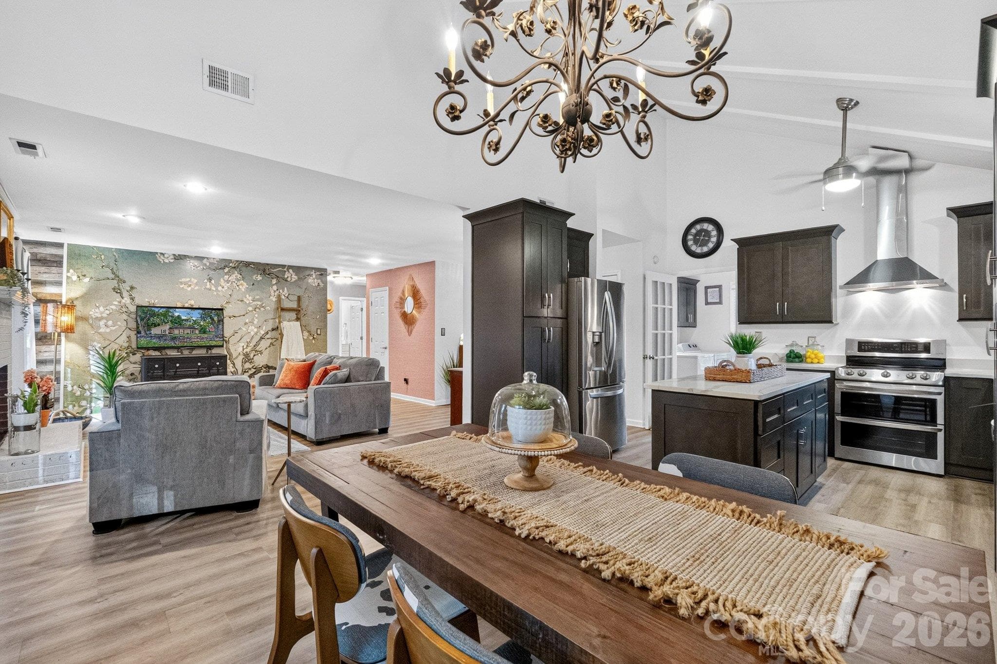 Single Family Residence at 4506 Woods End Lane, Charlotte, photo 16 of 42