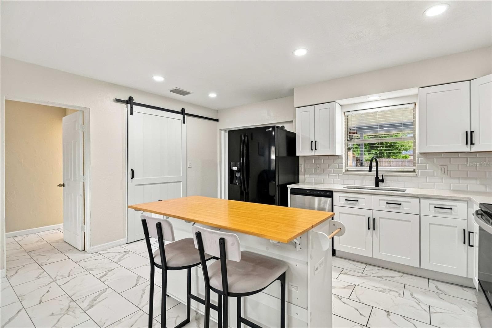 Single Family Residence at 2414 25TH AVE W, BRADENTON, photo 11 of 26