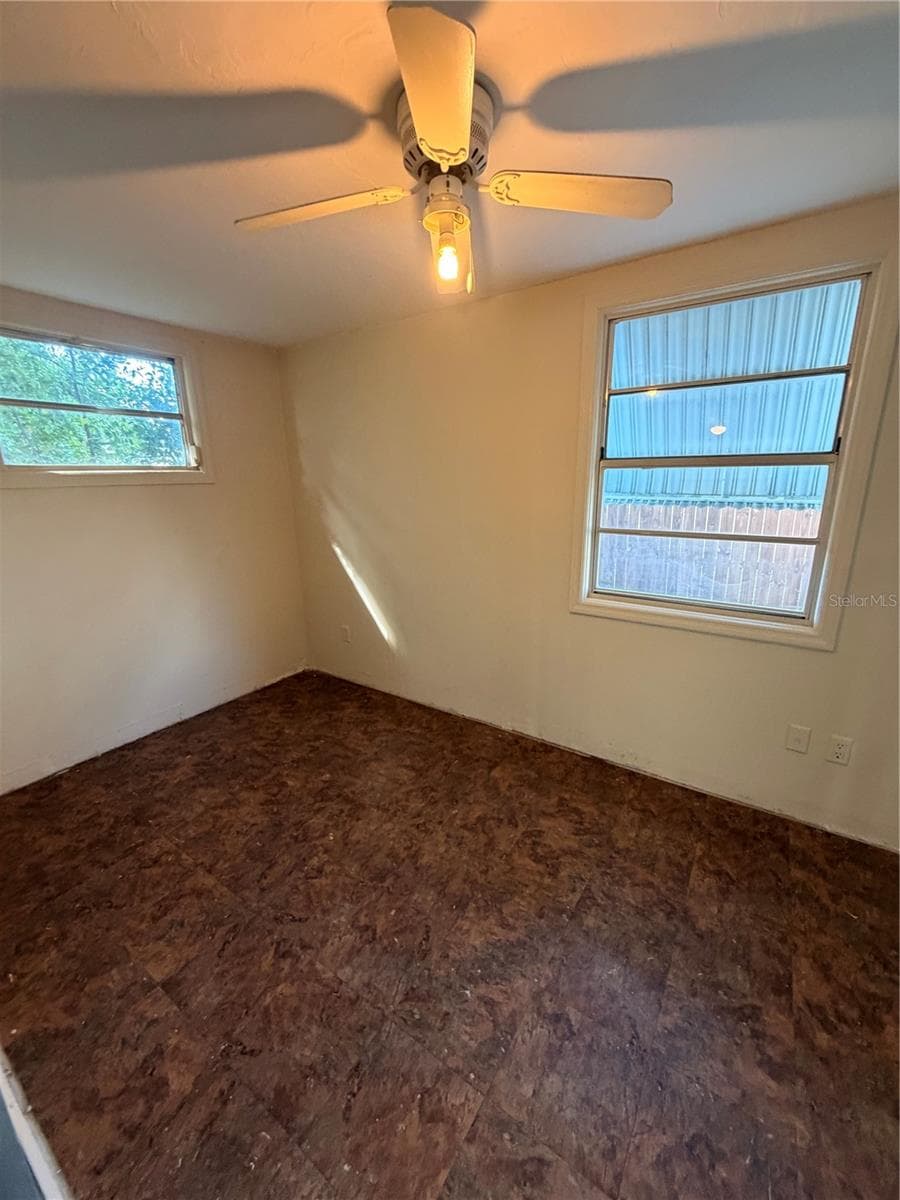 Single Family Residence at 5604 CHEYENNE DR, HOLIDAY, photo 15 of 18