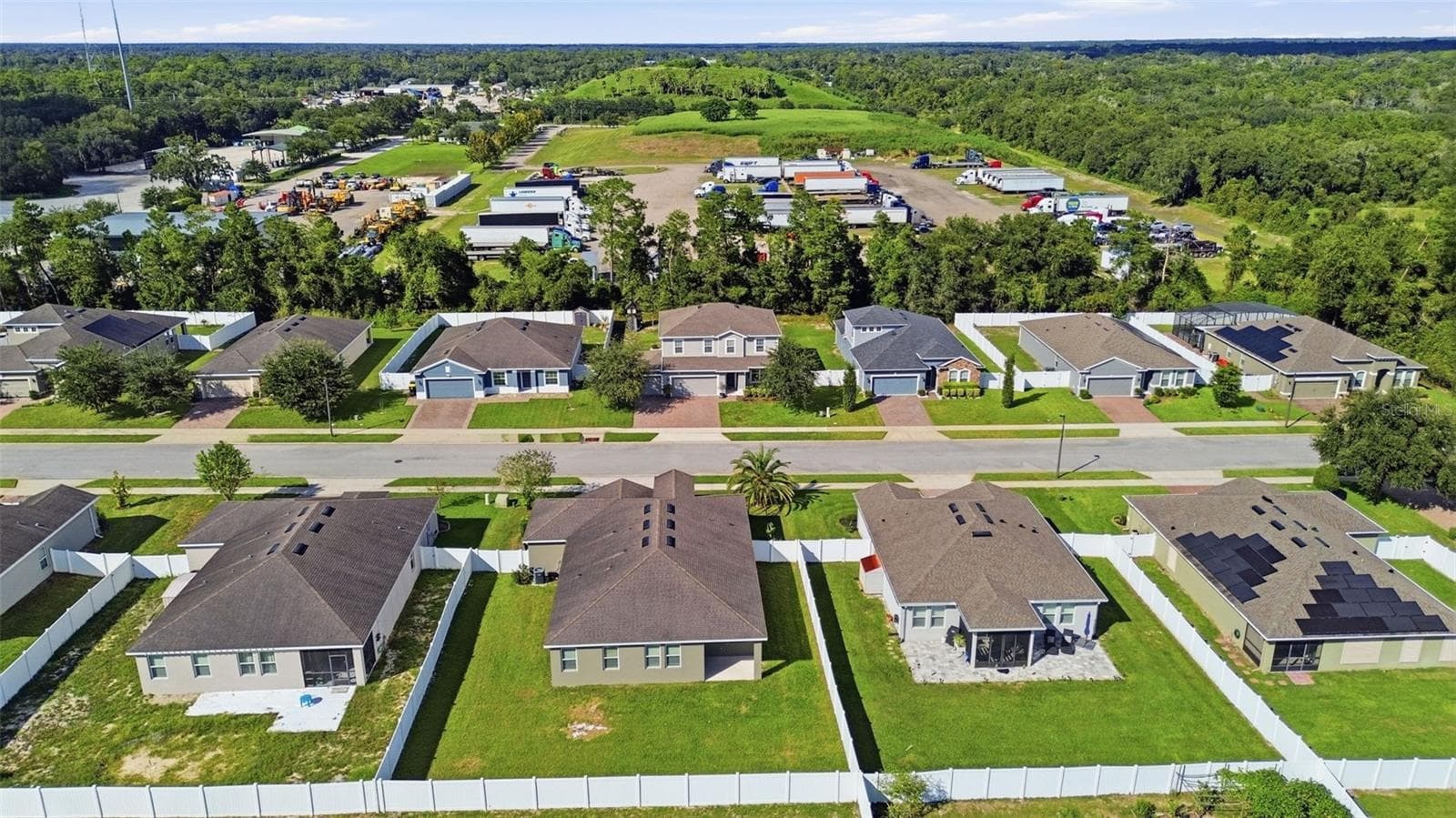 Single Family Residence at 922 GLAZEBROOK LOOP, ORANGE CITY, photo 16 of 54