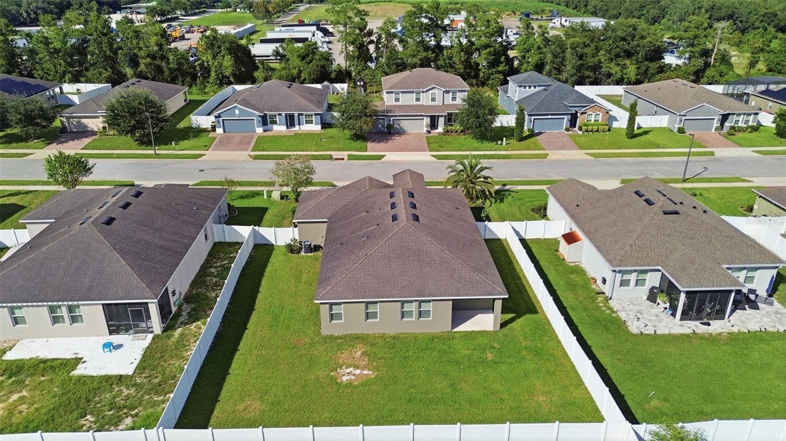 Single Family Residence at 922 GLAZEBROOK LOOP, ORANGE CITY, photo 17 of 54