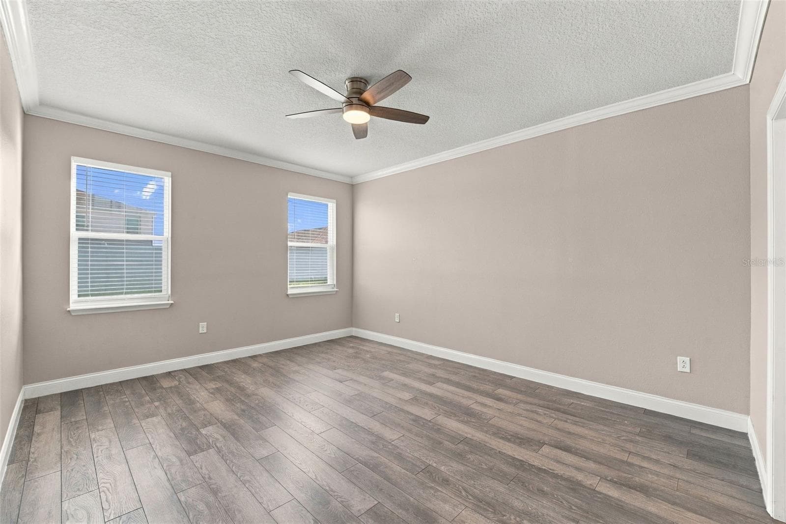 Single Family Residence at 922 GLAZEBROOK LOOP, ORANGE CITY, photo 19 of 54