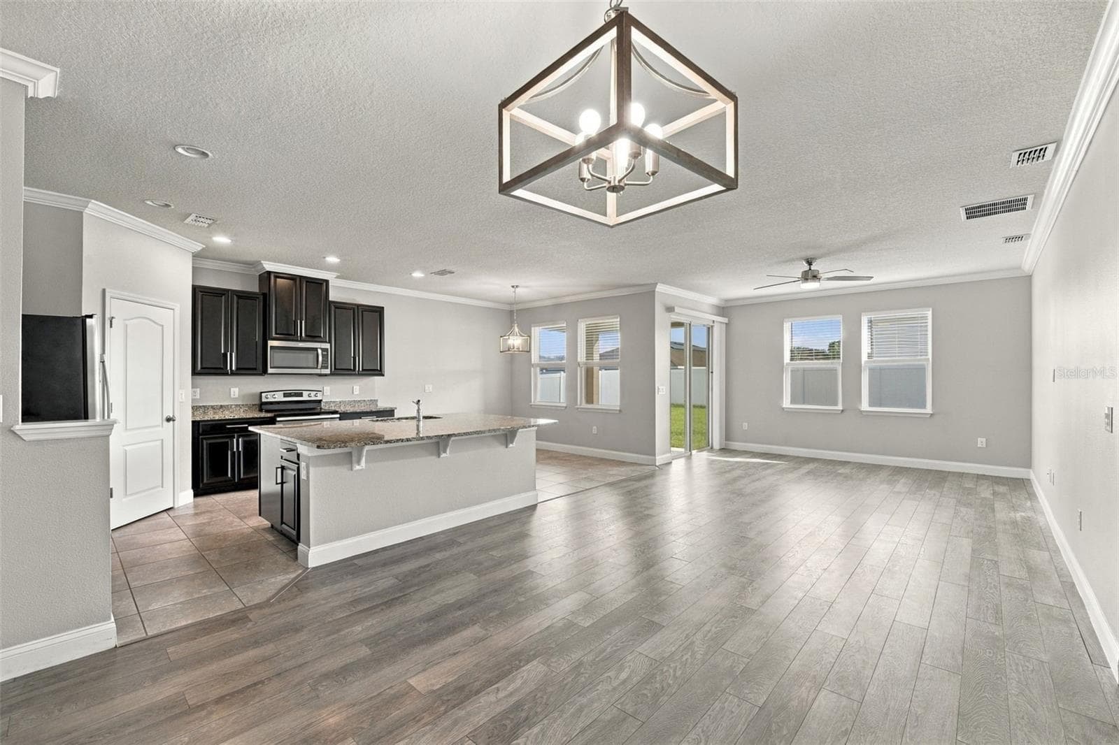 Single Family Residence at 922 GLAZEBROOK LOOP, ORANGE CITY, photo 23 of 54