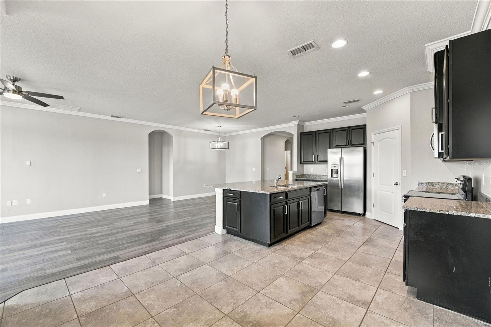 Single Family Residence at 922 GLAZEBROOK LOOP, ORANGE CITY, photo 26 of 54