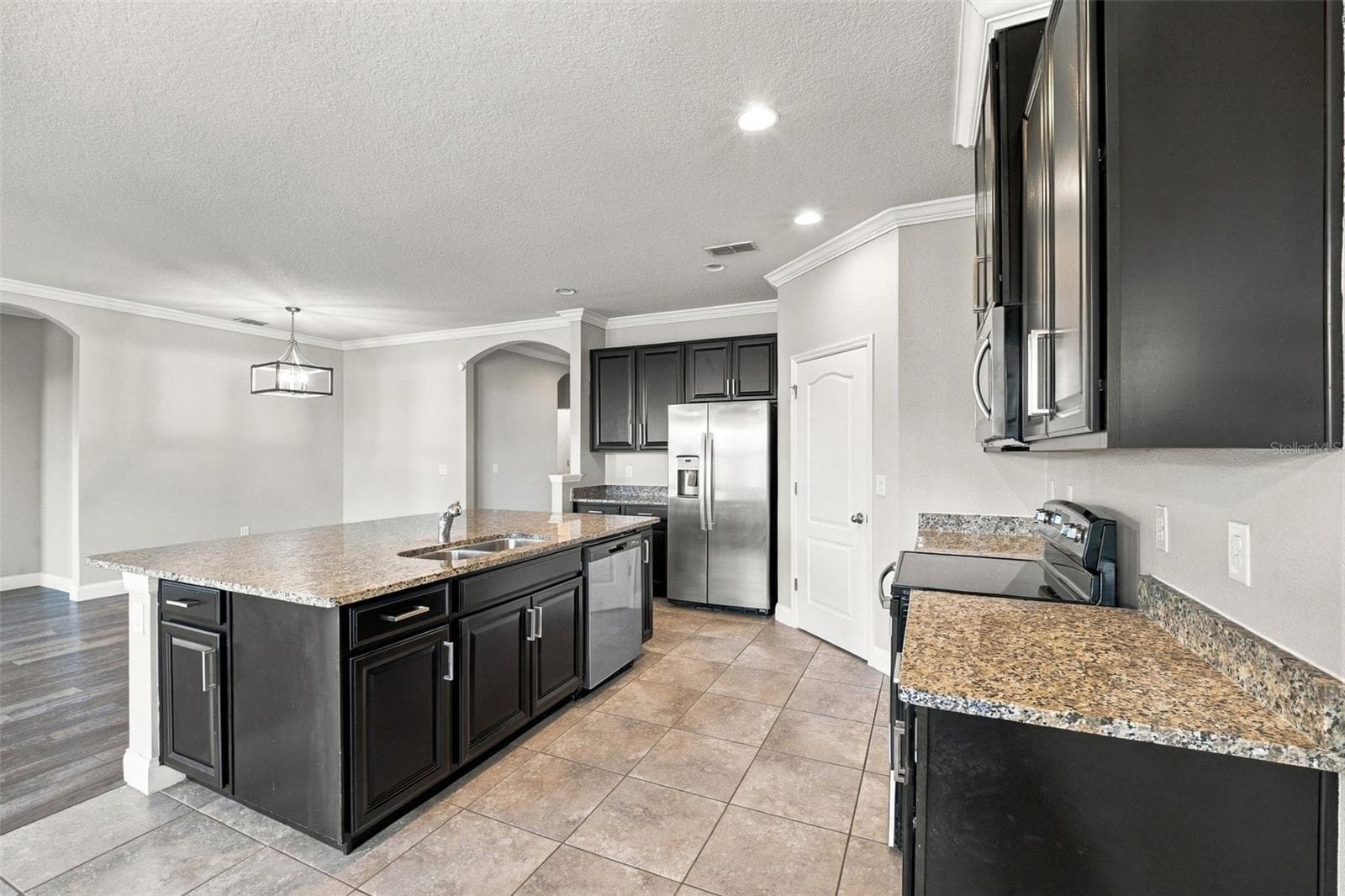 Single Family Residence at 922 GLAZEBROOK LOOP, ORANGE CITY, photo 27 of 54