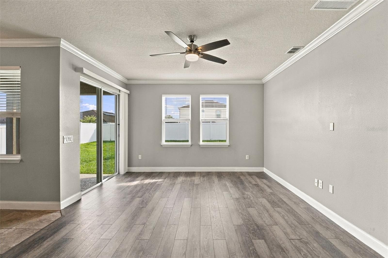 Single Family Residence at 922 GLAZEBROOK LOOP, ORANGE CITY, photo 34 of 54