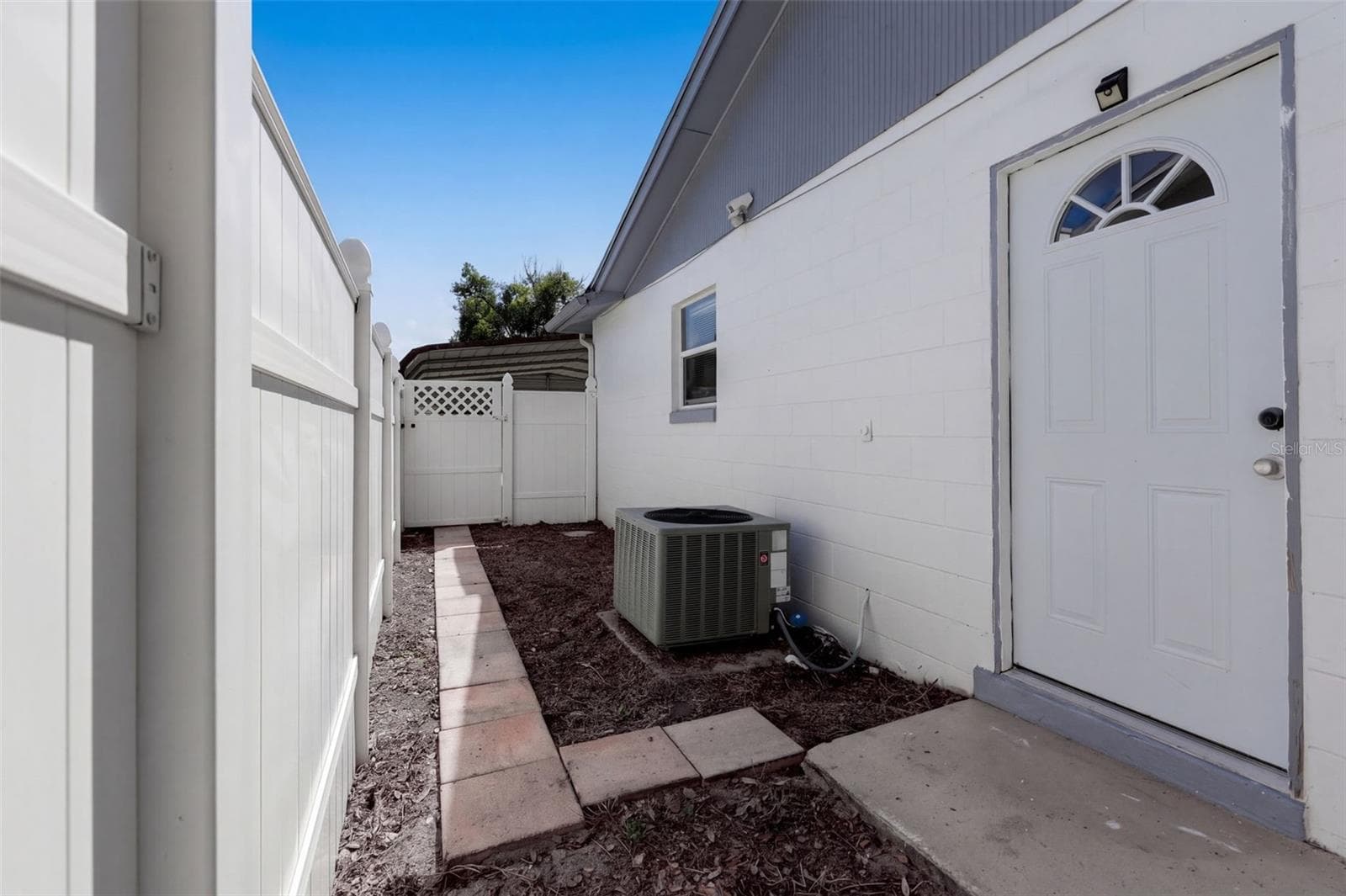 Side Entrance Door - 8205 ESPERANZA ST, ORLANDO