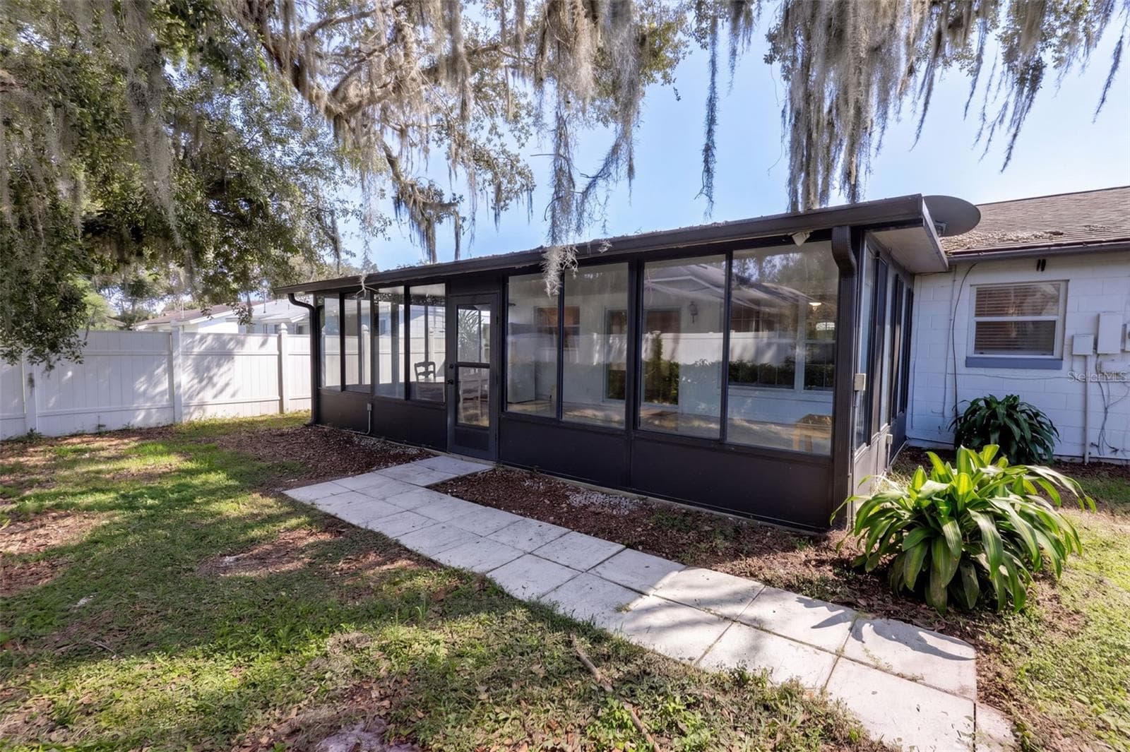 Back Yard with Florida Room - 8205 ESPERANZA ST, ORLANDO