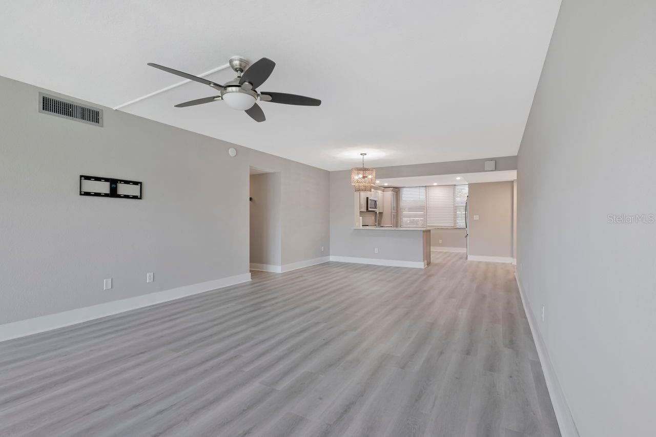 Living/dining - 7645 SUN ISLAND DR S #101, SOUTH PASADENA
