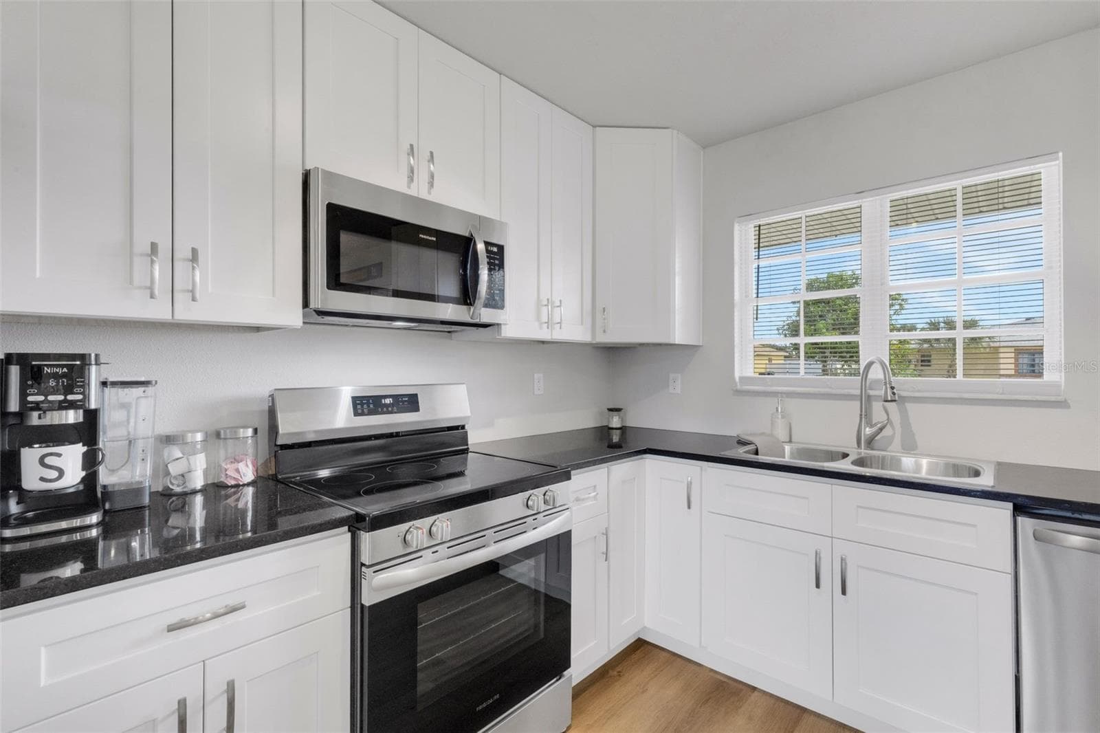 Single Family Residence at 7595 BERWICK ST, NORTH PORT, photo 16 of 37
