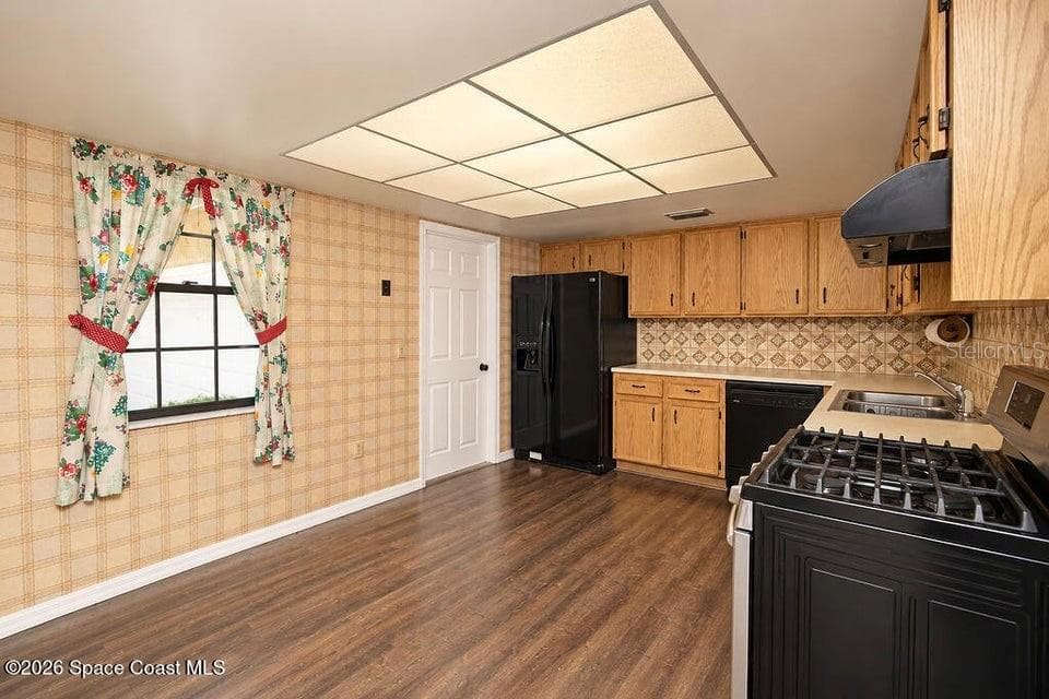 Single Family Residence at 3815 GROVEWOOD LN, TITUSVILLE, photo 11 of 49
