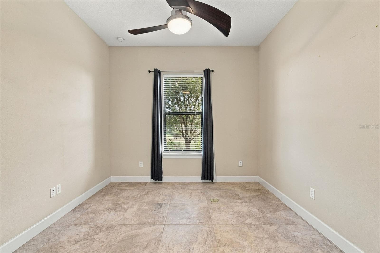 Flex Room - 9765 HIGHLAND PARK PL, PALMETTO