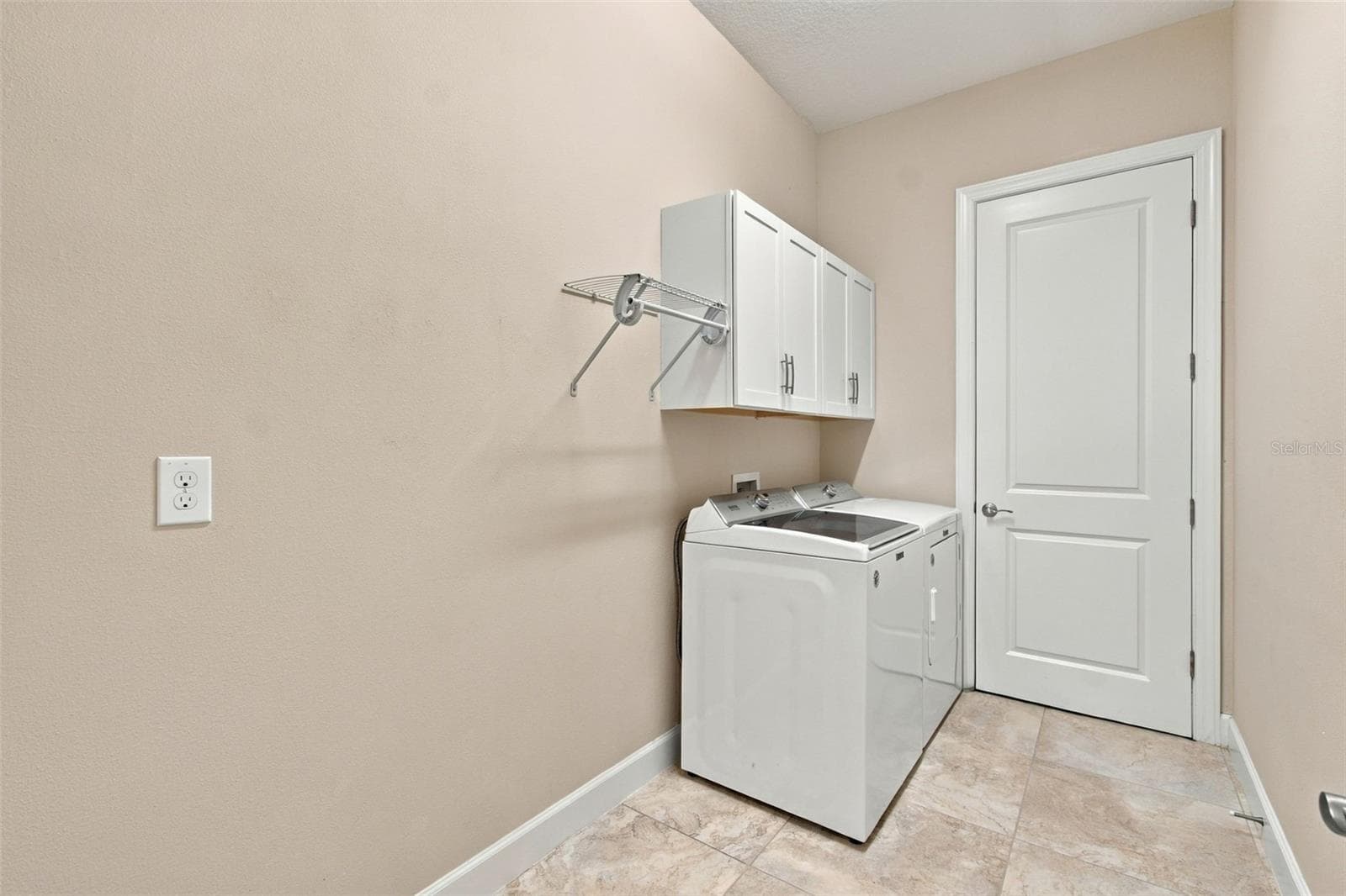 Single Family Residence at 9765 HIGHLAND PARK PL, PALMETTO, photo 16 of 41