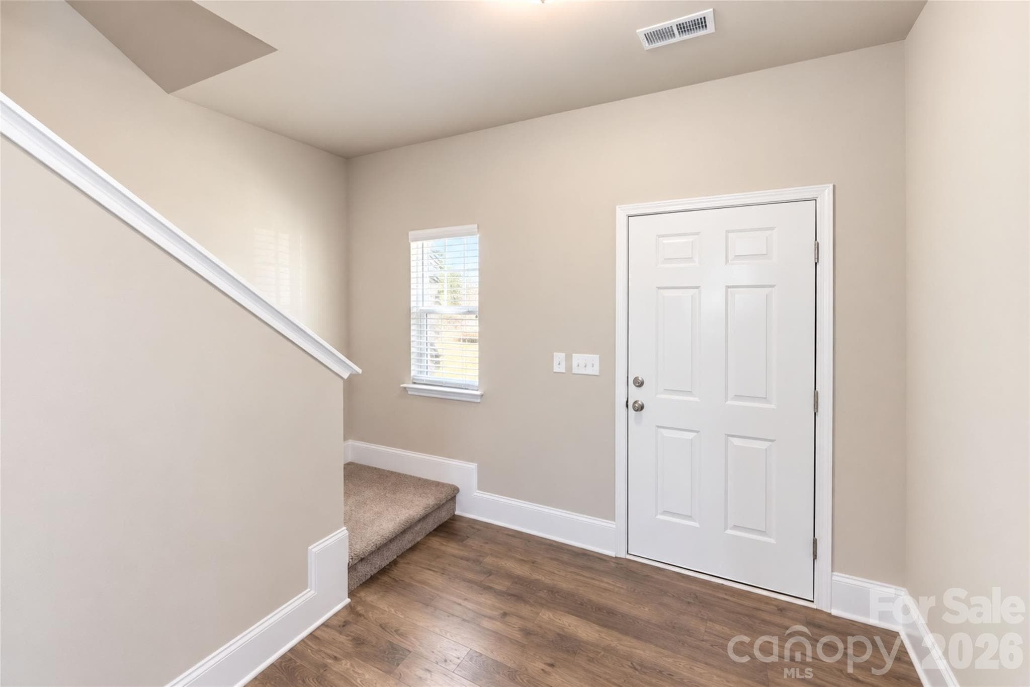 Single Family Residence at 5321 Bella Rose Court, Charlotte, photo 3 of 23