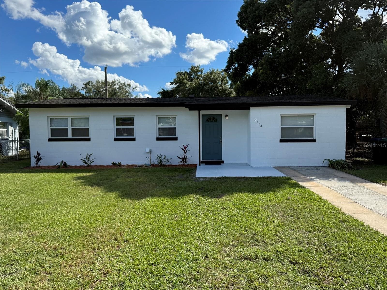 Single Family Residence at 8126 CASTINANGO ST, ORLANDO, photo 6 of 40